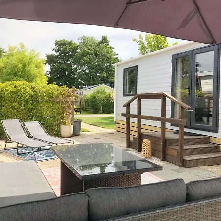 555 Op Recreatiepark De Wielen Sint Maarten