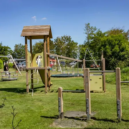 555 Op Recreatiepark De Wielen