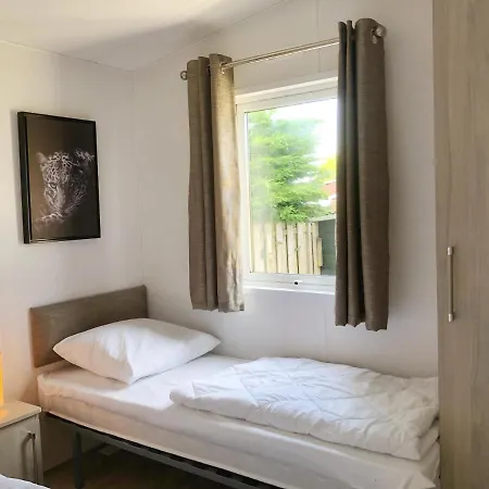 555 Op Recreatiepark De Wielen