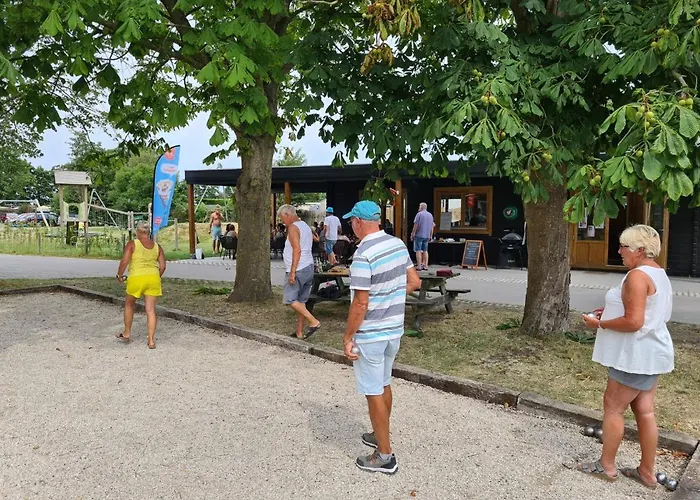 555 Op Recreatiepark De Wielen